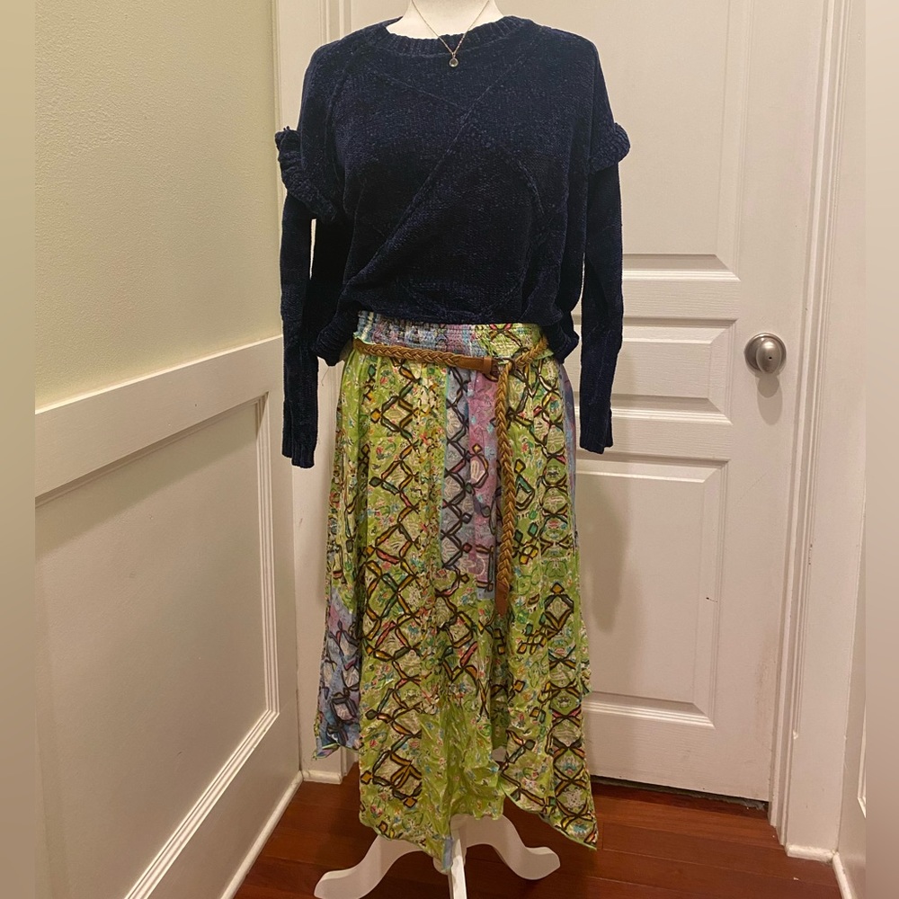 Flowy asymmetrical skirt